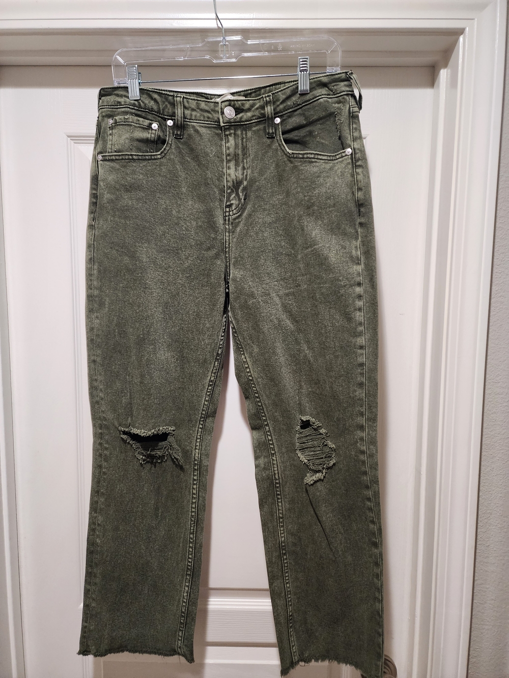 Cleo + Wolf Women's High Rise Ankle Straight Jeans